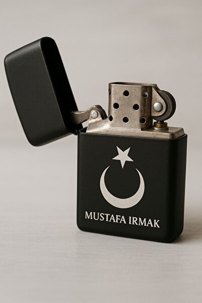 Mio Life Kişiye Özel Isimli Ay Yıldız Siyah Metal Çakmak
