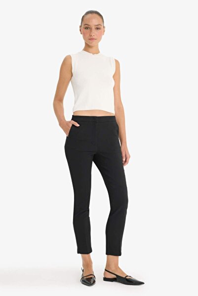 DeFacto Carrot Fit Çift Cepli Yüksek Bel Dar Paça Standart Boy Twill Pantolon F9763AX25WN
