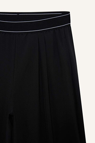 DeFacto DeFactoFit Wide Leg Geniş Paça Beli Lastikli Dokuma Pantolon E8962AX25AU