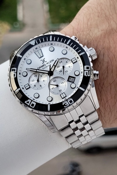 Daniel Klein Gümüş Renk 44 Mm İç Göstergeleri Aktif Erkek Kol Saati