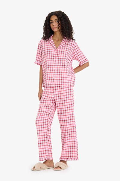 DeFacto Pijama Takımı Kareli Kısa Kollu Üst Uzun Alt-Fall in Love E7462AX25AU