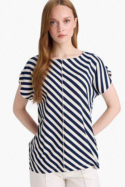 DeFacto Regular Fit Kayık Yaka Bürümcük Çizgili Kısa Kollu Tişört F6481AX25HS