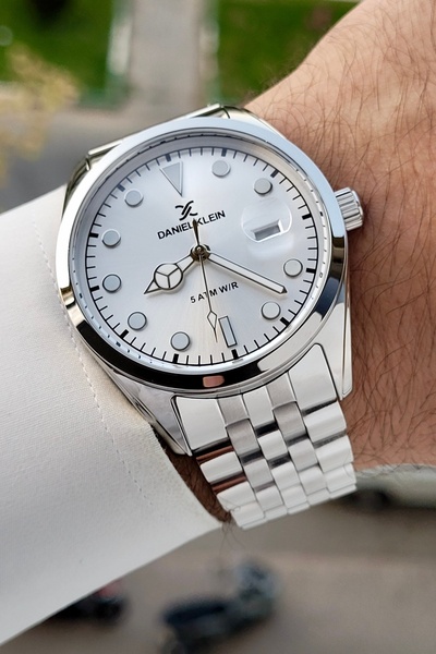 Daniel Klein Gümüş Renk İç Göstergeleri Aktif Hediye Paketli Erkek Kol Saati
