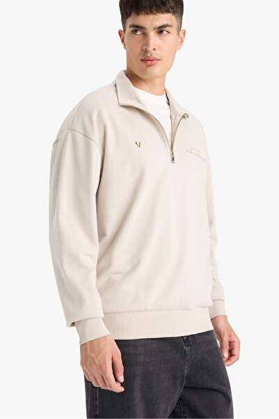DeFacto Vikings Valhalla Boxy Fit Dik Yaka Fermuarlı Sırt Baskılı Sweatshirt E9298AX25AU
