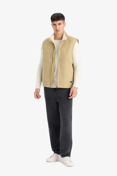 DeFacto Regular Fit Stand Collar Zippered Pocket Cotton Vest E8292Ax25Au