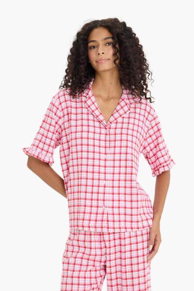 DeFacto Pijama Takımı Kareli Kısa Kollu Üst Uzun Alt-Fall in Love E7462AX25AU