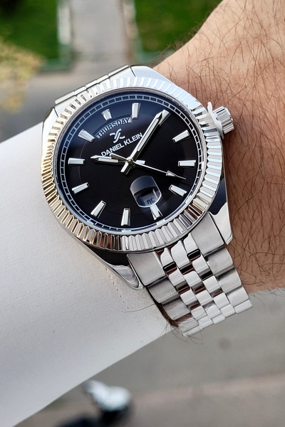 Daniel Klein Kadranı Siyah Kordonu Gümüş Renk 42 Mm İç Göstergeleri Aktif Erk...