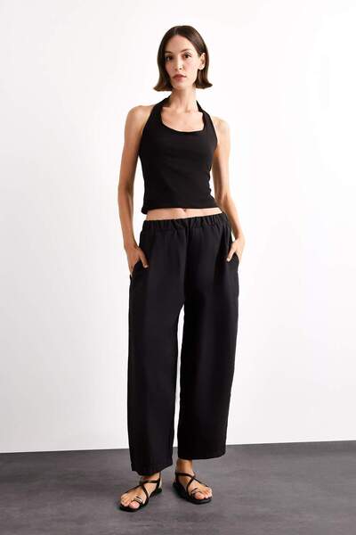 DeFacto Relax Fit Elastic Waist Straight Leg Ankle Length Trousers G0431Ax25Sm