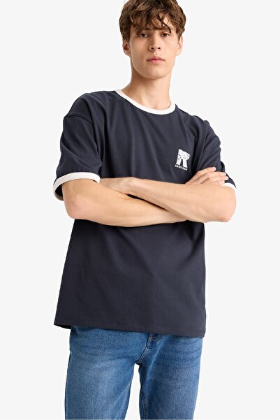 DeFacto Bedrucktes Kurzarm-T-Shirt mit Rundhalsausschnitt und kastigem Schnitt G0001AX25HS