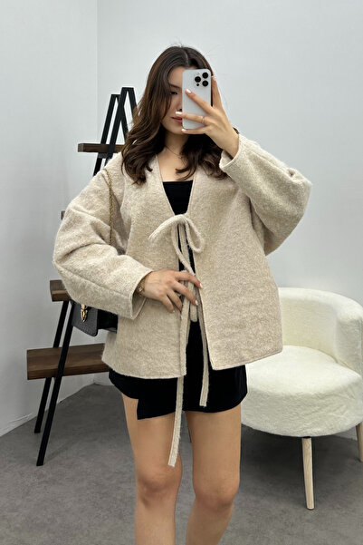 Bipantolon Women's Cream Lace Detailed Imported Cashmere Jacket