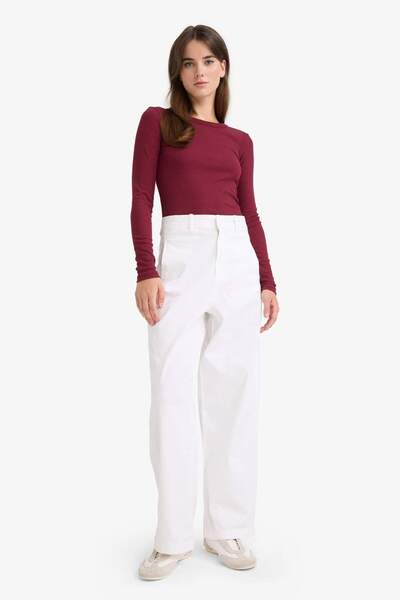 DeFacto Slim Fit Slim Fit Basic Μακρυμάνικο μπλουζάκι με μονόχρωμο καμιζόλα E5767AX25AU