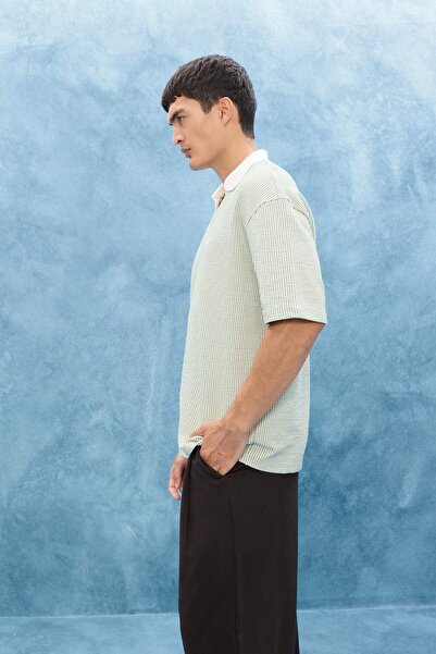 DeFacto Boxy Fit Relaxed Fit Seersucker Fabric Polo Neck Striped Short Sleeve T-Shirt F8351Ax25Au
