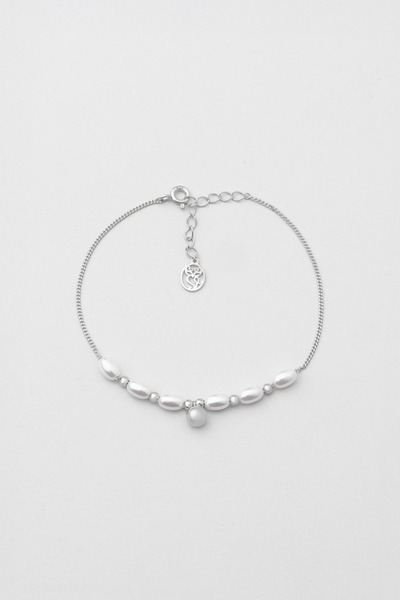 So CHIC... İnci Taşlı 18 Ayar Beyaz Altın Kaplama 19 Cm Gümüş Minimal Bileklik