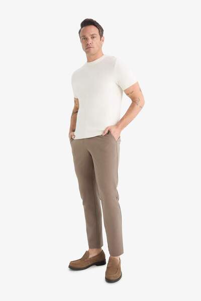 DeFacto Tailored Fit Straight Leg All-Way Stretch Soft Trousers with Key Pocket C7508Ax25Au