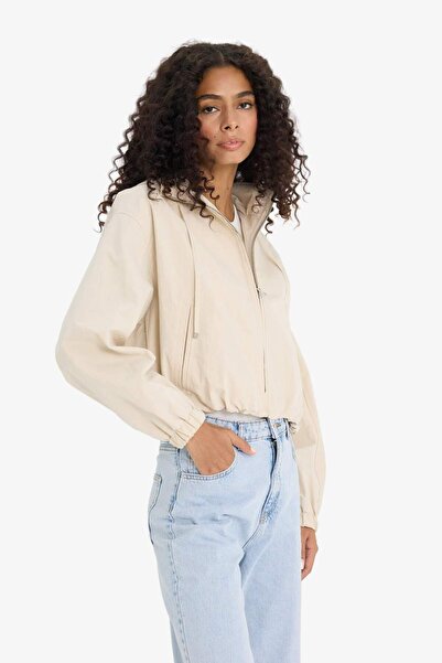 DeFacto Su Geçirmez Regular Fit Kapüşonlu Fermuarlı Crop Mont E8625AX25AU