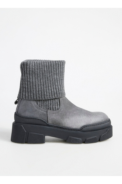 Fabrika Bot, 40, Antrasit