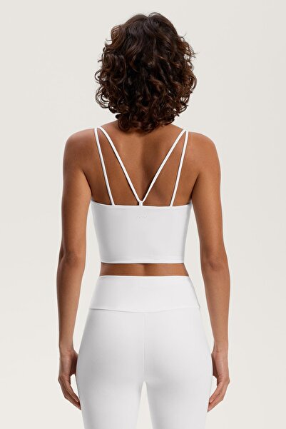 Oysho قميص داخلي Comfortlux بحزام مزدوج