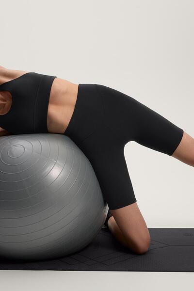 Oysho Comfortlux high-rise 25cm cycle leggings