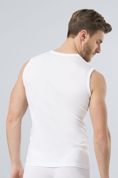 TÜREN Men's Sports O-Neck Undershirt (Pack of 2) 134/White