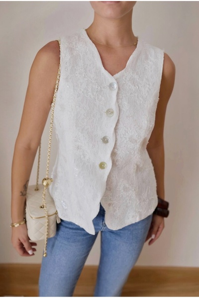 BRTC design Women's White Lace and Sequin Embroidered Buttoned Vest