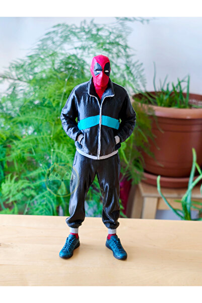 Tilki Atölye Urban Hero - Renkli Eşofmanlı Deadpool