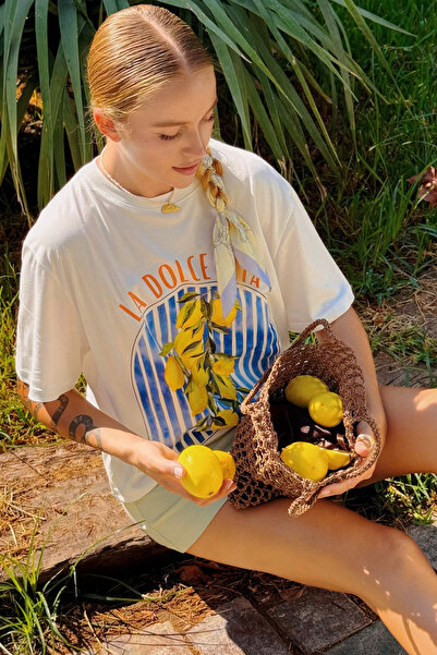 Le'sluette shadow of style Γυναικείο μπλουζάκι Dolce Vita με στάμπα λεμόνι, oversize, 100% βαμβάκι