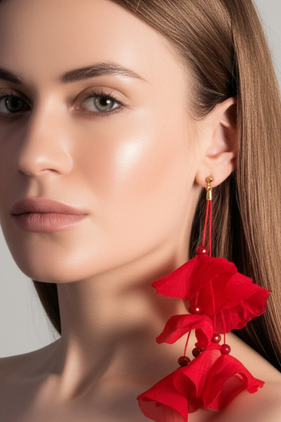 BeuBella Aksesuar Kırmızı Tül Gelincik Üzeri Çin Kristali Detaylı Uzun Küpe