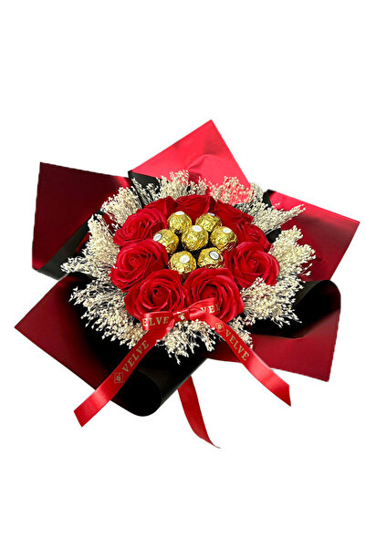 velve Buchet cadou Delice "La Multi Ani!", 7 praline Ferrero, 9 trandafiri de sapun , rosu si negru