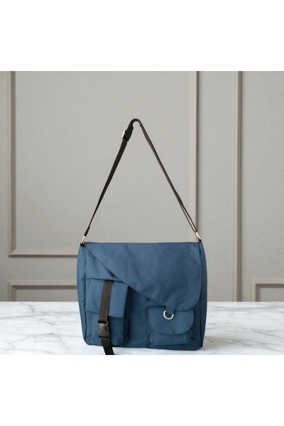 Cerisse Messenger bag
