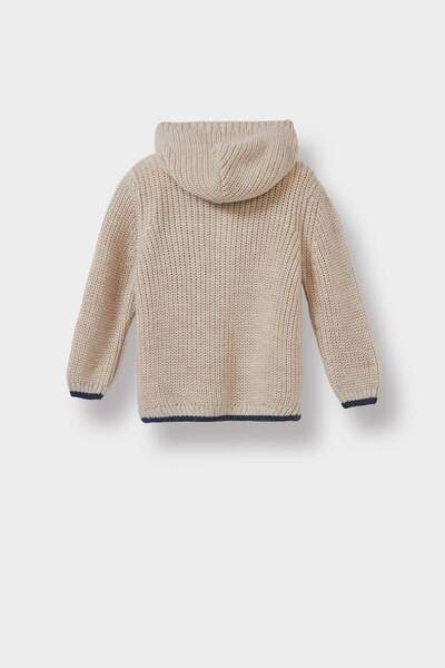 DeFacto Erkek Bebek Triko Kapüşonlu Harf Nakışlı Düğmeli Hırka C8863A524AU