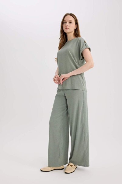 DeFacto Straight Fit Düz Paça Pantolon E0327AX25SP