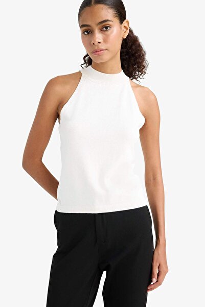 DeFacto Figurbetontes Trikot mit Neckholder-Ausschnitt F7282AX25AU