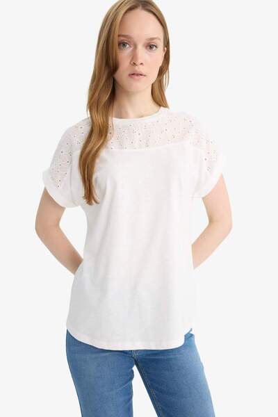 DeFacto Kurzarm-T-Shirt aus Baumwolle mit Rundhalsausschnitt und ausgestellten Ärmeln E9898AX25AU