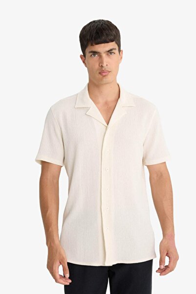 DeFacto Modern Fit Polo Yaka Krinkıl Kumaş Dokulu Kısa Kollu Gömlek F0313AX25AU