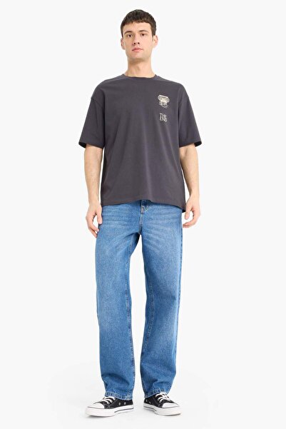 DeFacto %100 Pamuk Boxy Fit Rahat Kesim Bisiklet Yaka Sırt Baskılı Kısa Kollu Tişört F1092AX25AU