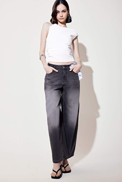 DeFacto Asymmetric Basic Plain One Shoulder Crepe Blouse F6274Ax25Sm