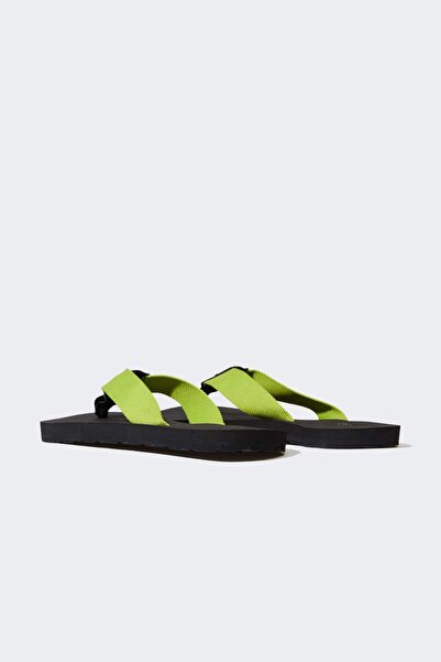 DeFacto Kadın Düz Taban Parmak Arası Terlik F7558AX25HS