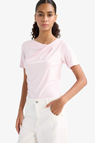 DeFacto Slim Fit T-Shirt mit schmaler Passform und Rundhalsausschnitt und kurzen Ärmeln F8008AX25AU