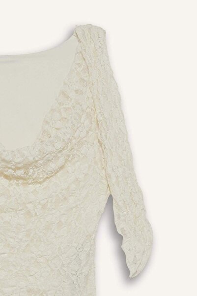 DeFacto Slim Fit Dar Kesim Degaje Yaka Kolsuz Dantel Bluz F5962AX25HS