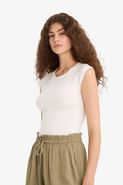 DeFacto Fitted Round Neck Basic Plain Short Sleeve White T-Shirt F5195Ax25Sm