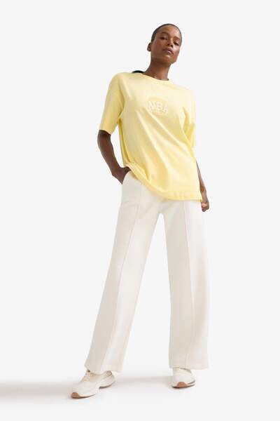 DeFacto Defactofit Nba Wordmark Oversize Wide Fit Crew Neck Short Sleeve T-Shirt E3844Ax25Sm