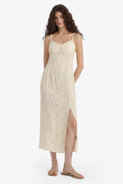 DeFacto Bodycon Vücudu Saran Kalp Yaka Çiçek Desenli Maroken Askılı Midi Elbise C0960AX25SM