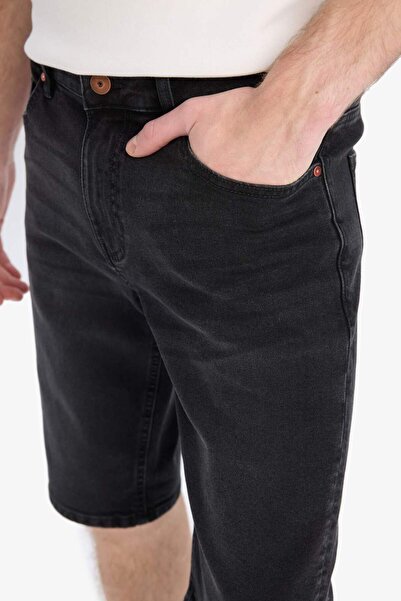 DeFacto Slim Fit Slim Fit Jean Bermuda E4292Ax25Sm