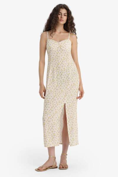 DeFacto Bodycon Vücudu Saran Kalp Yaka Çiçek Desenli Maroken Askılı Midi Elbise C0960AX25SM