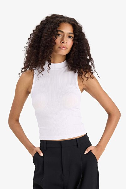 DeFacto Slim Fit, schmal geschnittenes, geripptes Camisole mit halbem Rollkragen, weißes Unterhemd C7703AX25SP