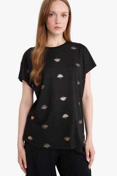 DeFacto Κοντομάνικο μπλουζάκι με κανονική εφαρμογή με λαιμόκοψη E1166AX25SM