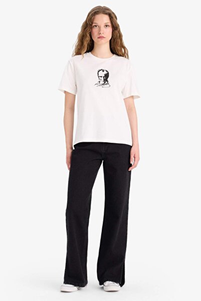 DeFacto Tricou cu mânecă scurtă cu decolteu rotund și imprimeu Ataturk F6032AX25SM