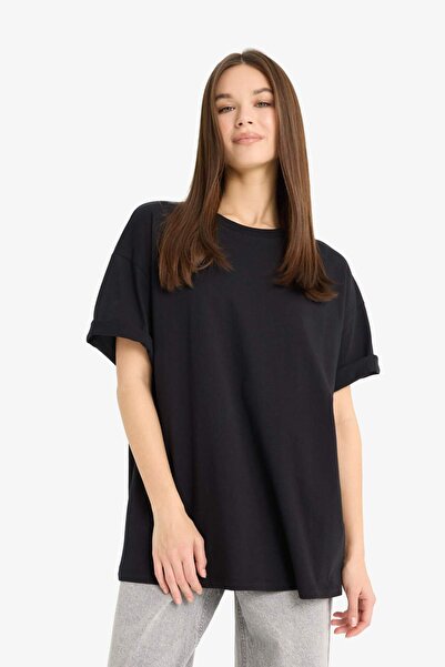 DeFacto Oversize Geniş Kalıp Bisiklet Yaka Basic Düz Kısa Kollu Beyaz Tişört ...