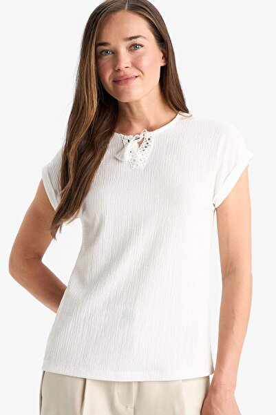 DeFacto Lace-Up Collar Wrap Short Sleeve T-Shirt F2767Ax25Sm