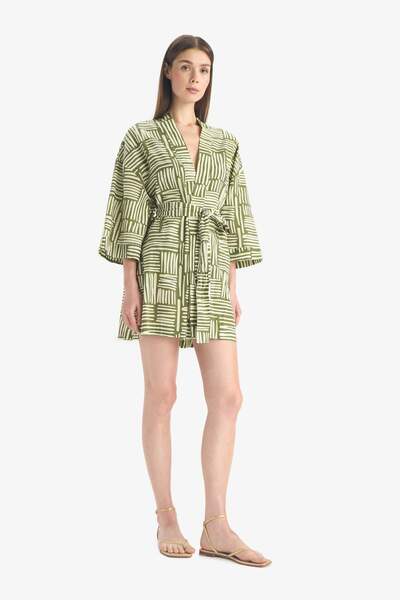 DeFacto Regular Fit Desenli Kuşaklı Pamuklu Kimono-Fall in Love D0453AX25SP